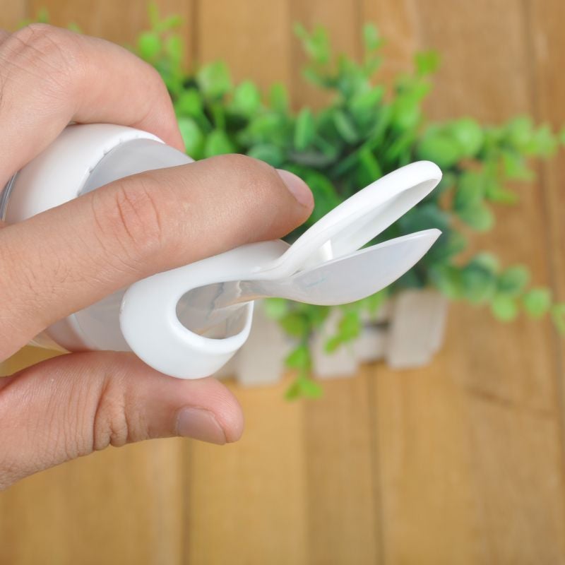 Biberon avec cuillère pour nouveau-né | EasyBottle™ - Petiteetoiledemaman